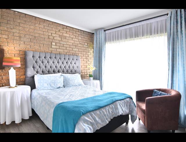 4 BEDROOM HOUSE FOR SALE IN RANDJESFONTEIN AH